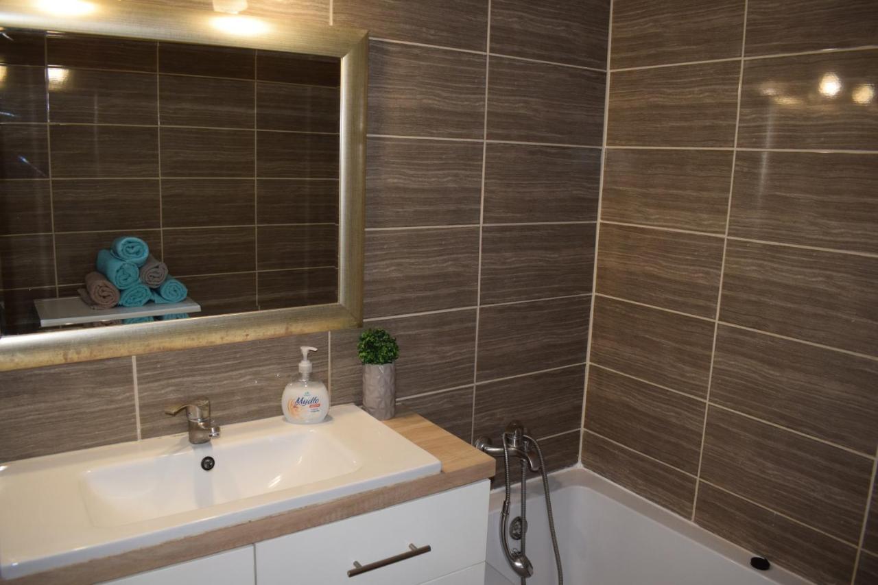 Apartament M-5 - 74M2 - Free Parking Częstochowa Eksteriør billede
